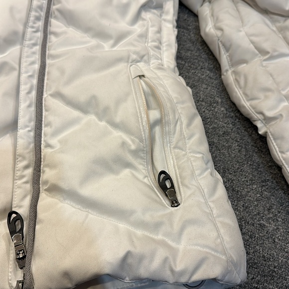 Size small Lolé winter jacket. - Picture 6 of 10